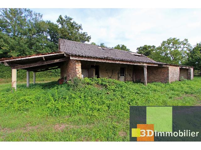 Huis te koop in BEAUREPAIRE EN BRESSE 71580 Saône-et-Loire Bourgogne France: Om te bouwn schuur op een terrein van 786 m2 Indeling: 2 vertrekken, woonkamer van 30 m2.<br />
...