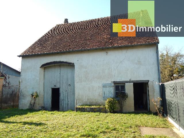 Huis te koop in&nbsp;BLETTERANS 39140 Jura Franche-Comté France: Deze woning, die enige modernisering behoeft, is ideaal gelegen aan de rand van Bletterans (39140), op een paar minuten van de snelweg A39 en 20 minuten van Lons-le-Saunier. Het betreft een huis dat t...