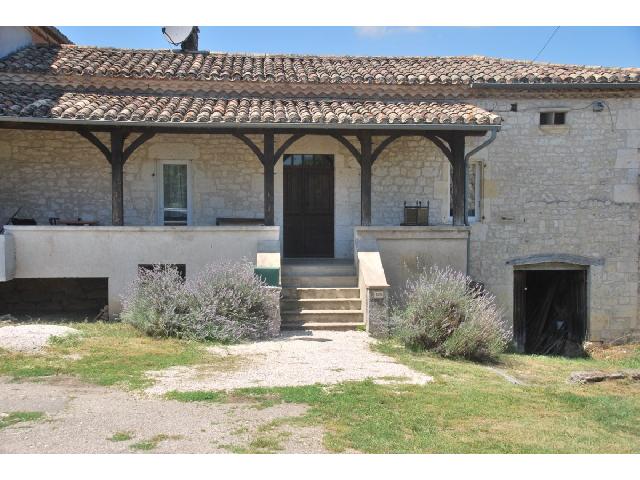 Huis te koop in MONTAIGU DE  QUERCY 82 Tarn-et-Garonne Midi-Pyrénées Frankrijk: Landgoed met twee huizen, zwembad en bijgebouwen. In het departement Tarn-et-Garonne, op slechts enkele minuten van Montaigu de Quercy, een dorp met winkels, school en voorzieningen maar in een oase v...