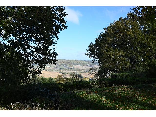 Huis te koop in&nbsp;AURADOU 47140 Lot-et-Garonne Aquitaine Frankrijk: Schitterend landelijk pand met stenen huis, verbouwde schuur, zwembad en meer dan 4 hectare grond.. Gelegen in het departement Lot-et-Garonne, op slechts enkele minuten van een charmant dorp met basis...