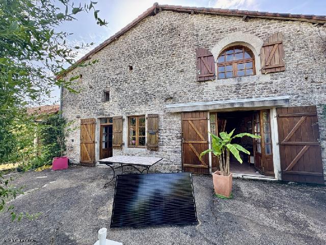 House for sale RUFFEC 16700 Charente Poitou-Charentes France: Superb Renovated 2-Bedroom Barn near Ruffec with a Large Garden and Orchard.<br />
Tucked away in a peaceful hamlet near the charming town of Ruffec, this beautifully converted barn perfectly combines rust...