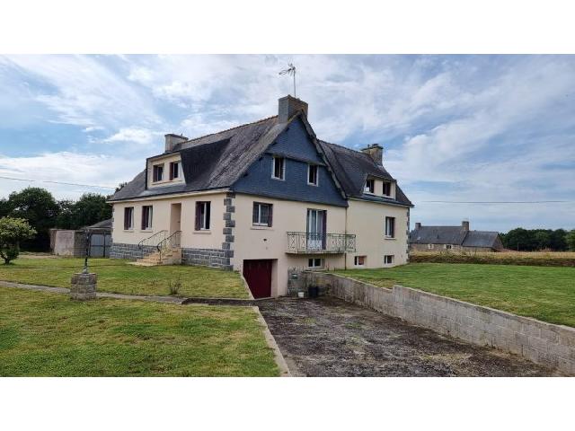 House for sale PLOUGUENAST-LANGAST 22150 Côtes-d'Armor Bretagne France: This imposing property, built in the 1970’s, stands proud and offers you the opportunity for a great family home having 5 double bedrooms and perhaps the possibility of a small income with it’s on...