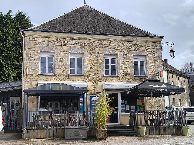 Commercieel-bedrijf te koop in&nbsp;LAURIERE 87370 Haute-Vienne Limousin Frankrijk: Bar, Tabac, Restaurant. Bent u klaar om eigenaar te worden van een horeca- en servicebedrijf?<br />
<br />
Mis deze unieke kans niet om een ​​gevestigde tabakswinkel, kiosk, PMU, FDJ, bar en restaurant te v...