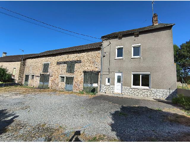 Huis te koop in SAINT SULPICE LES FEUILLES 87160 Haute-Vienne Limousin Frankrijk: Gerenoveerd landhuis met 3 slaapkamers en diverse bijgebouwen. Dit volledig gerenoveerde landhuis met drie slaapkamers is gelegen in een klein gehucht, op slechts 10 minuten van zowel La Souterraine a...