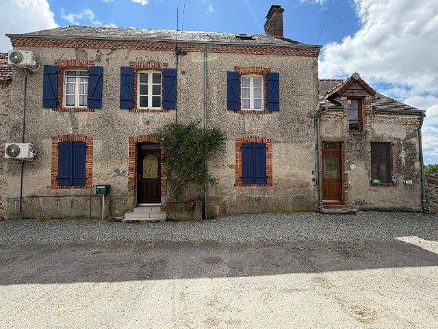 Huis te koop in&nbsp;
SAINT LEGER MAGNAZEIX
 87190 Haute-Vienne Limousin France: Woonhuis op een terrein van 2676 m2 met een woonoppervlakte van 196 m2 op verdieping nummer 3 in een gebouw van 3 verdiepingen. Indeling: 9 vertrekken, 6 slaapkamers.<br />
...