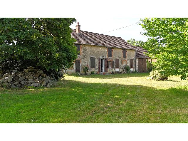 Huis te koop in&nbsp;LOURDOUEIX SAINT MICHEL 36140 Indre Centre France: Prachtig landelijk gelegen woning aan een rustig doodlopend weggetje. Aan de rand van Lourdoueix-St-Michel, op slechts 10 minuten van het marktstadje Aigurande in de regio Centre-Val de Loire, ligt de...