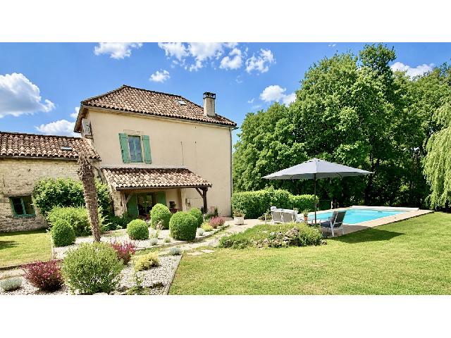 Huis te koop in&nbsp;PUYLAROQUE 82240 Tarn-et-Garonne Midi-Pyrénées France: 4,052<br />
Vrijstaande, gerenoveerde woning met 3 slaapkamers, zwembad en open schuur. Een charmant, gerenoveerd pand met zwembad, schuur en uitzicht op het platteland. Optie tot aankoop inclusief meubila...
