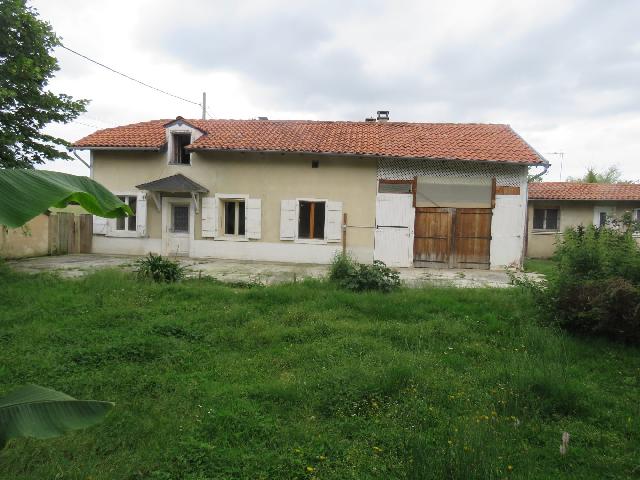 Huis te koop in PUNTOUS 65230 Hautes-Pyrénées Midi-Pyrénées France: Woonhuis met een woonoppervlakte van 80 m2 en een terrein van 1500 m2. Indeling: 5 vertrekken, 3 slaapkamers....