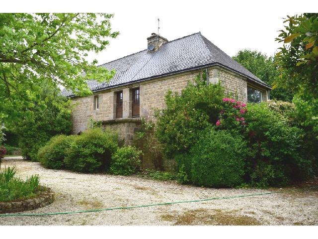 Guesthouses-Bed-&-Breakfast for sale GLOMEL 22110 Côtes-d'Armor Bretagne France: 3 Houses, inside swimming pool and outbuildings on a land of 44021 m2. House A - 5 Rooms<br />
Ground floor:<br />
Living room<br />
Kitchen<br />
WC with washbasin<br />
Bedroom<br />
Private bathroom and WC<br />
Laundry room<br />
<br />
1st ...