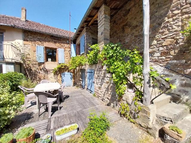 Maison &agrave; vendre &agrave;&nbsp;SALLES 81640 Tarn Midi-Pyrénées France: Maison de village de 2/3 chambres avec terrasse. Découvrez la maison de vos rêves à un prix abordable dans cette charmante propriété de village de 2 chambres, dotée d'une terrasse extérieure co...