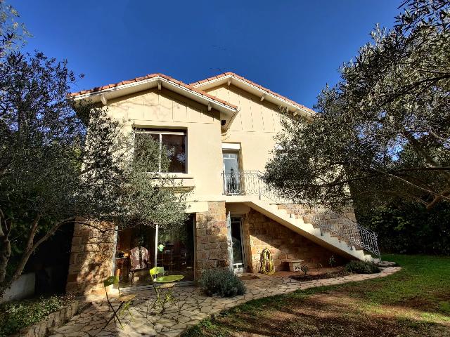 House for sale ALET-LES-BAINS 11580 Aude Languedoc Roussillon France: Historic family home with garden in popular medieval village. Fall in love with this charming property in a lively historic village in Southern France near all necessary amenities and international tr...