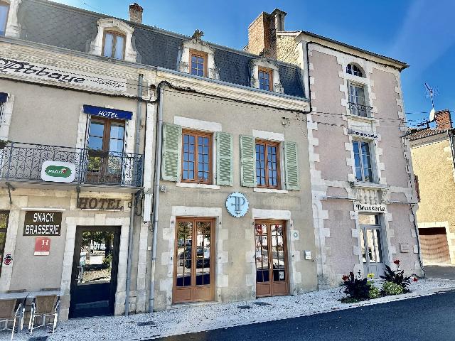 Commercial-property for sale SAINT-SAVIN 86310 Vienne Poitou-Charentes France: Shop with living accommodation above. This property is situated in the centre of Saint Savin, a lively village filled with restaurants, bars, and shops.<br />
<br />
The home itself looks out over the Place de ...