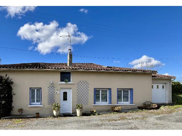 House&nbsp;for sale&nbsp;JUIGNAC 16190 Charente Poitou-Charentes France: Lovely country house with exceptional panoramic views. EXCLUSIVE TO BEAUX VILLAGES! Ideally situated home with lovely covered terrace, over 5,000 m² of landscaped gardens and breathtaking views over ...
