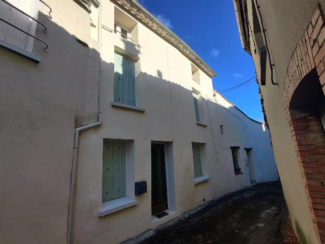 House for sale COUIZA 11190 Aude Languedoc Roussillon France: Charming village house with additional property to renovate and detached land. This charming village house would be perfect as a lock up and leave holiday home. The main living area features an open p...