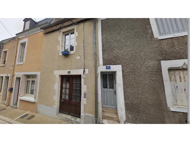 Huis te koop in&nbsp;LE BLANC 36300 Indre Centre Frankrijk: Project in het centrum van Le Blanc. Gelegen in een rustige straat op korte loopafstand van het centrum van Le Blanc, is deze woning een uitstekende vakantiewoning/verhuur- of woonwoning.<br />
<br />
Op de beg...