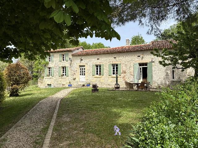 Guesthouses-Bed-&-Breakfast&nbsp;for sale&nbsp;SAINT-ROMAIN 16210 Charente Poitou-Charentes France: Lovely traditional stone house with two separate guest houses. This very pretty traditional 4 bedroom Charentais Longère has been beautifully renovated retaining lots of original features such as exp...
