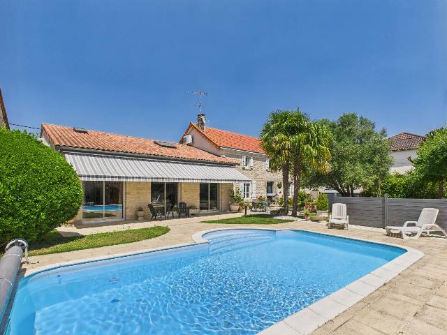 House&nbsp;for sale&nbsp;LA FAYE 16700 Charente Poitou-Charentes France: Near Ruffec, magnificent five-bedroom character stone house with garden, pool and outbuildings. Situated just a few minutes from Ruffec, this magnificent, welcoming stone house combines old-world char...