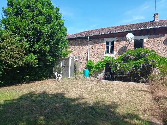 House&nbsp;for sale&nbsp;CHIRAC 16150 Charente Poitou-Charentes France: Charming Village Home with Endless Potential! Welcome to this delightful 3-bedroom village home, perfectly positioned in the heart of the community and bursting with character! With 3 reception rooms,...