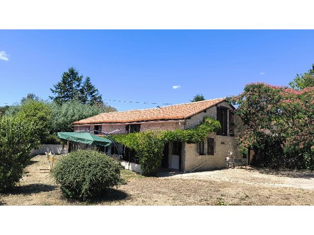 House for sale TURGON 16350 Charente Poitou-Charentes France: Beautiful Character 3 bedroom Property with Guest Annex and Stunning Countryside Views. Nestled in a tranquil neighbourhood, this charming character property comes with a guest annex and sits on over ...