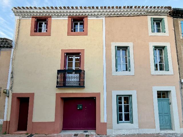 Huis te koop in CARCASSONNE 11000 Aude Languedoc Roussillon France: Een zeldzame vondst - Gerenoveerd huis met grote tuin en zwembad in de middeleeuwse wijk van Carcassonne. Gelegen aan de voet van de prachtige middeleeuwse stad Carcassonne, in de charmante wijk Barba...