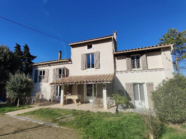 Gîtes-Chambres-d-hôtes &agrave; vendre &agrave;&nbsp;CASTELNAUDARY 11400 Aude Languedoc Roussillon France: Corps de ferme avec maisons d'amis sur 17 hectares – cadre naturel exceptionnel. Au cœur de ses 17 hectares attenants, sans voisins proches, cette propriété rustique bénéficie d’un environnem...