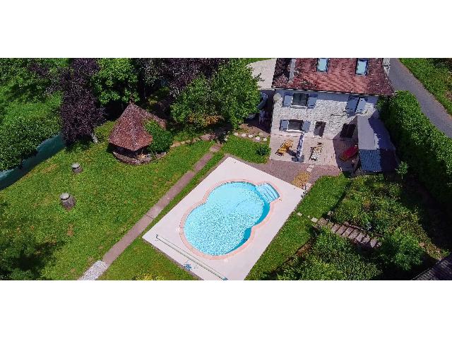 Huis te koop in&nbsp;MEYSSAC 19500 Corrèze Limousin France: Gerenoveerd dorpshuis met zwembad, tuin en garage – Lot/Corrèze. Bent u op zoek naar een gerenoveerd dorpshuis met zwembad in het schilderachtige landschap van Lot en Corrèze? Deze charmante wonin...