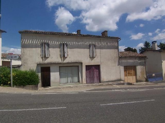 Gewerbe-Immobilie&nbsp;zu verkaufen in&nbsp;LOUGRATTE 47290 Lot-et-Garonne Frankreich. Objekt an einer stark befahrenen Straße, ideal für Ladenlokale. In der Nähe von Einkaufsmöglichkeiten und Restaurants gelegen, bietet dieses renovierungsbedürftige Dorfhaus großzügige Wohnfläc...