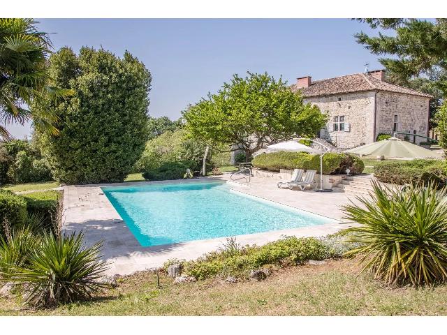 House&nbsp;for sale&nbsp;BEAUVILLE 47470 Lot-et-Garonne Aquitaine France: Prestigious manor house overlooking the valley. This property finds itself in the middle of nature in a dominant position, steeped in history and full of original features, such as its two-hundred-yea...