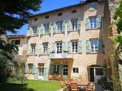Maison&agrave; vendre &agrave;&nbsp;SAINT-ANTONIN-NOBLE-VAL 82140 Tarn-et-Garonne: Gemme historique à Saint Antonin Noble Val. Découvrez la fusion parfaite de l'histoire et du luxe dans cette exquise propriété de 9 chambres située au cœur de Saint Antonin Noble Val.<br />
<br />
Caract�...