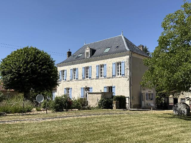 Guesthouses-Bed-&-Breakfast&nbsp;for sale&nbsp;AUBETERRE-SUR-DRONNE 16390 Charente Poitou-Charentes France: Exceptional Riverside Manor Estate with Guest Cottage, Outbuildings and Land. Set in 2.9 hectares of gardens and pasture with direct access to the River Dronne, this charming country estate is just a ...