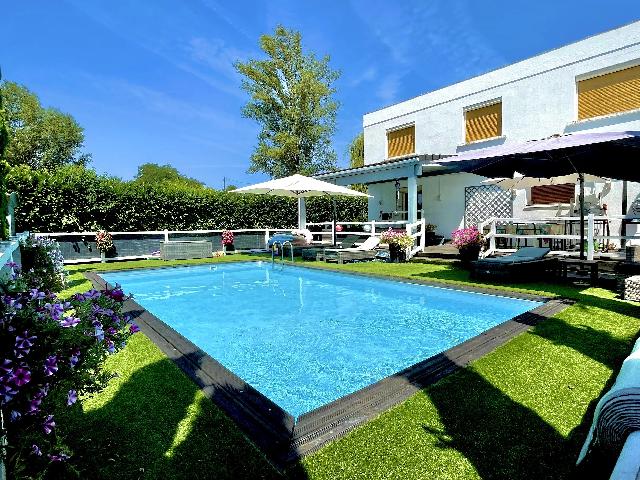 Haus zu verkaufen in&nbsp;MIRAMONT-DE-GUYENNE 47800 Lot-et-Garonne Aquitaine Frankreich: Wunderschönes Haus mit Gästeapartment, Pool und eingefriedetem Garten. Dieses makellose Anwesen liegt in einer ruhigen Wohngegend von Saint-Pardoux-Isaac und bietet flexiblen Wohnraum auf zwei Ebene...