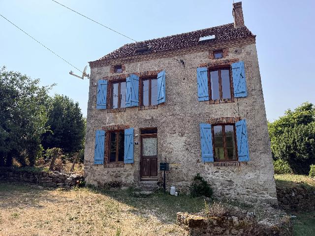 Huis te koop in&nbsp;SAINT-LÉGER-MAGNAZEIX 87190 Haute-Vienne Limousin France: Vrijstaande woning op een idyllische, rustige locatie. EXCLUSIEF BIJ BEAUX VILLAGES! Deze volledig vrijstaande woning ligt op een prachtige plek net buiten Saint-Léger-Magnezeix (met Magnac-Laval als...