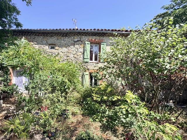Gîtes/Chambres d'hôtes te koop in&nbsp;CARCASSONNE 11000 Aude Languedoc Roussillon France: Vakantiehuiscomplex in het rustige landschap van Aude - nabij Castelnaudary. EXCLUSIEF BIJ BEAUX VILLAGES! Genesteld in het vredige landschap van Aude, op korte rijafstand van Castelnaudary, de beroem...
