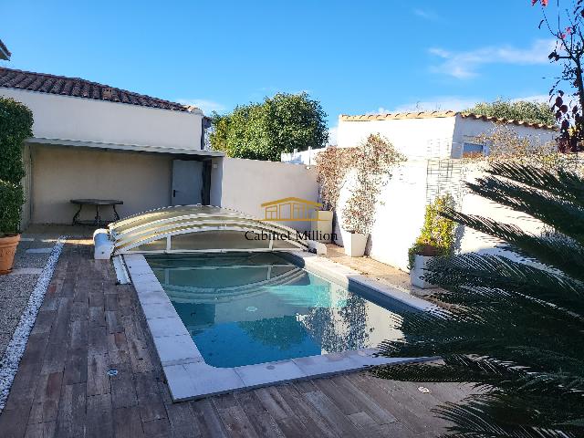 Huis te koop in FRONTIGNAN 34110 Hérault Languedoc Roussillon France: Woonhuis met een woonoppervlakte van 111 m2 en een terrein van 390 m2. Indeling: 5 vertrekken, 3 slaapkamers....