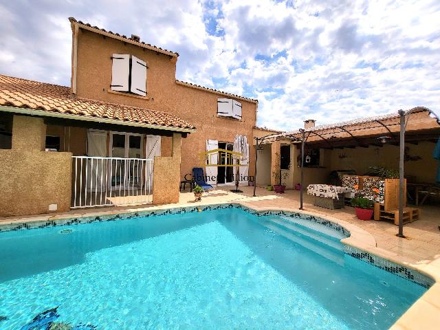 House for sale in&nbsp;VIC-LA-GARDIOLE 34110 Hérault Languedoc Roussillon France: House with a habitable surface of 130 m2 and a land of 484 m2. Layout: 6 rooms, 5 bedrooms, 1 bathroom.<br />
In a quiet and sought-after area of ​​Vic-la-Gardiole, this 130 sq m (1,400 sq ft) 6-room h...