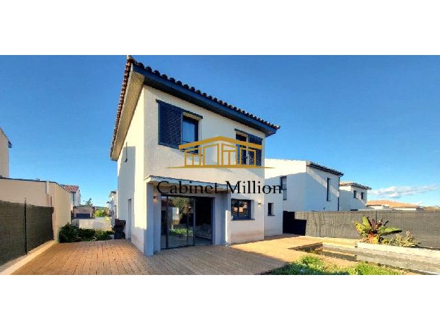 House for sale in&nbsp;VIC-LA-GARDIOLE 34110 Hérault Languedoc Roussillon France: Don't miss this beautiful contemporary house of 113 m², on a 300 m² plot, combining modernity, comfort, and functionality. Ideally located between Montpellier and Sète, this property is just steps ...