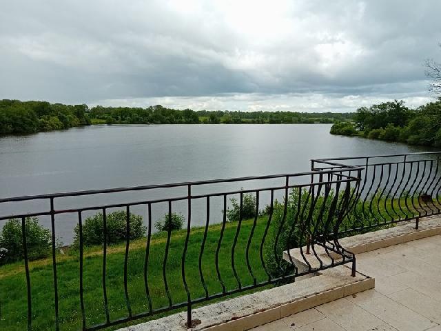 House for sale NIORT 79000 Deux-Sèvres Poitou-Charentes France: Beautiful large residence 400m² on three levels in Poitou. No one would have made such an investment in this peaceful countryside if it hadn't been for this rather fascinating view of a large lake.<br />
...