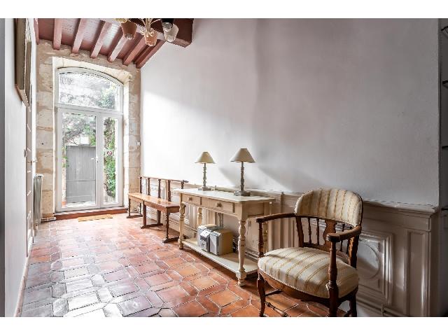 House for sale PUYMIROL 47270 Lot-et-Garonne Aquitaine France: Beautifully appointed 4 bedroom property in a prime location in Puymirol.  If you're willing to forego a large garden for a central location, charm and 