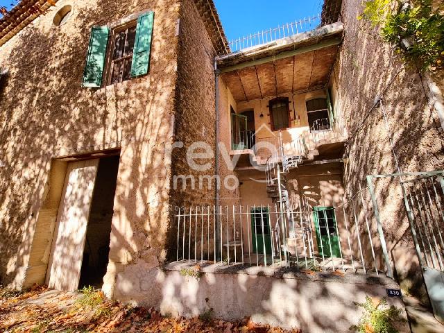 Huis te koop in&nbsp;BEAUMES DE VENISE 84190 Vaucluse Provence Alpes Côte d'Azur France: Woonhuis op een terrein van 2057 m2 met een woonoppervlakte van 110 m2. Indeling: 6 vertrekken, 4 slaapkamers, badkamer. Externe parkeerplaatsen: 6. Terras. Niet-vrijstaand. Bouwjaar: 1870. Orientatie...