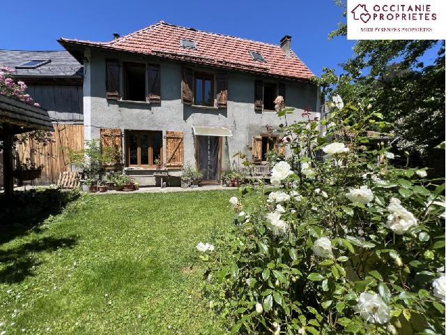 Huis te koop in SAINT JEAN DU CASTILLONNAIS 09800 Ariège Midi-Pyrénées France: Dorpshuis met twee slaapkamers op een perceel van 499 m2 met Charmant, gerenoveerd dorpshuis met een vleugje luxe, gelegen in Saint-Jean-du-Castillonnais, in een rustige, groene omgeving.Het beschikt ...