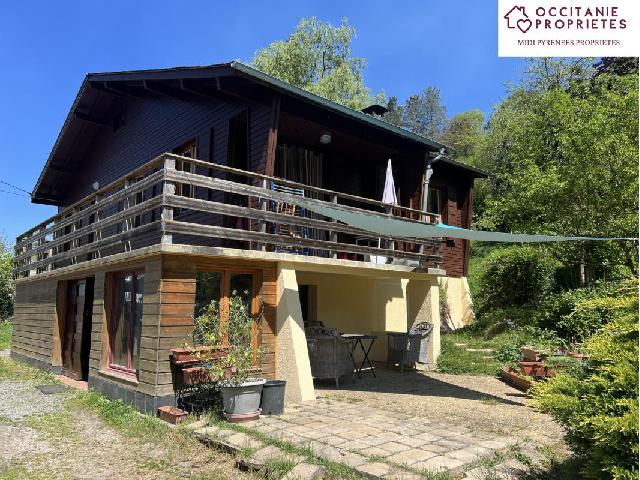 Huis te koop in&nbsp;SEIX 09140 Ariège Midi-Pyrénées France: Een chalet-stijl huis met 3 slaapkamers in Seix op een perce In de Ariège, in de gemeente Seix, op 5 minuten van de toutes les commodités en op 20 minuten van Saint-Girons, vind je een prachtig chal...