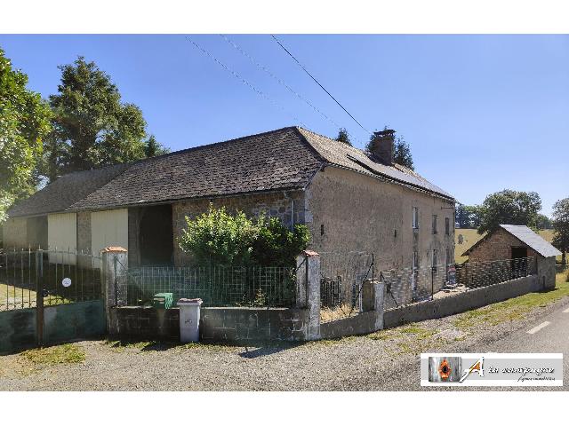 Huis te koop in MÉRINCHAL 23420 Creuse Limousin France: Huis, schuur, kennel en buren op meer dan 150 meter afstand. In de gemeente Mérinchal, met buren op meer dan 150 meter afstand, vindt u dit huis met een grote aangrenzende schuur, een tot hondenkenne...