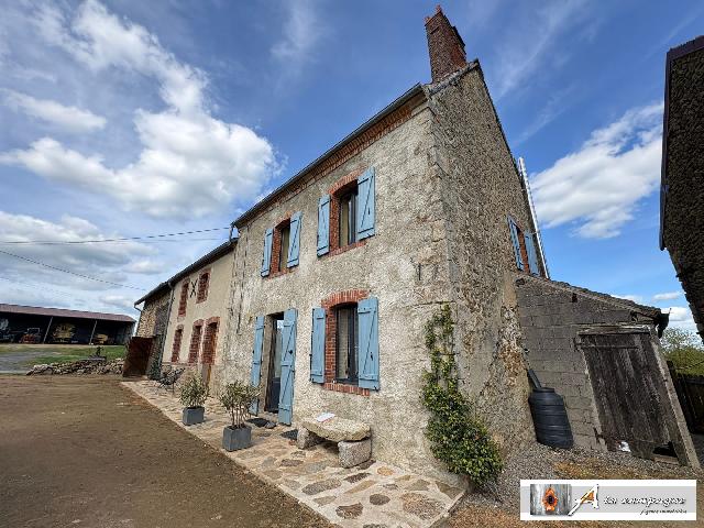 Huis te koop in&nbsp;CHAMBON-SUR-VOUEIZE 23170 Creuse Limousin Frankrijk: Stenen huis te renoveren. Deze charmante woning is gelegen in een gehucht nabij Chambon-sur-Voueize, een pittoresk dorp met twee rivieren (de Tarde en de Voueize) en alle nodige voorzieningen: winkels...
