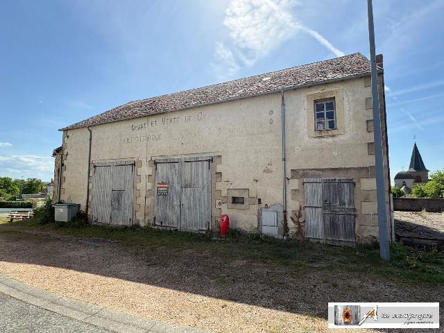 Commercial-property&nbsp;for sale&nbsp;SAINT-MAURICE-PRÈS-PIONSAT 63330 Puy-de-Dôme Auvergne France: Large barn in a village. Located in a quiet village with a few amenities, including a school, a recycling center, a garage, local artisans, and a pleasant pond for fishing and recreation.<br />
Come and di...
