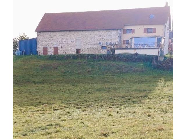 House for sale AUZANCES 23700 Creuse Limousin France: For sale in the Creuse region of Limousin, near Auzances, a comfortable house with barn, outbuildings and 12184m² of land.<br />
<br />
The house, with a living area of approximately 180m², offers on the grou...