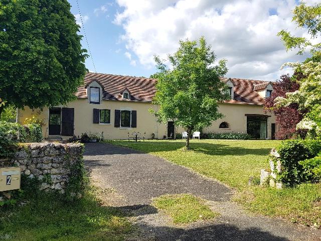 Guesthouses-Bed-&-Breakfast for sale MÉRIGNY 36220 Indre Centre France: This beautiful property is between Le Blanc and Angles sur l'Anglin in the Regional Park of the Brenne (department Indre 36). It comprises a house with an nice attached guest accommodation for max. 10...